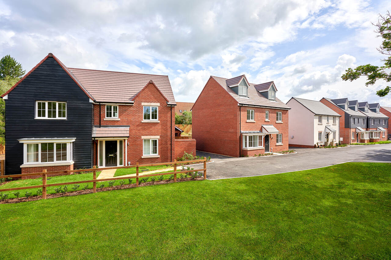 Houses For Sale in Sutton Courtenay Orwell Park Linden Homes